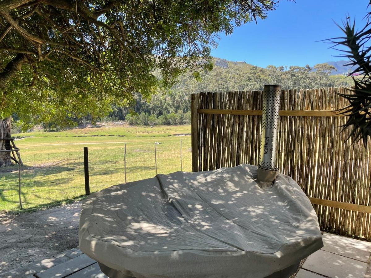 Kleine Vrede Farm Cottage Hermanus Exterior foto
